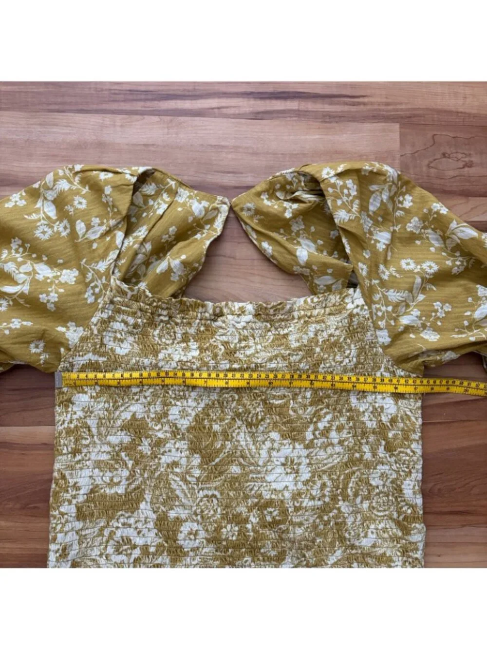 Anthropologie XL Chartreuse Yellow Seersucker Smocked Puff-Sleeve Crop Top - Picture 5 of 15